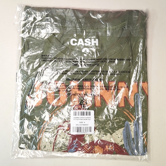 ❤️NWT VINTAGE TORRID CONCERT TEE - JOHNNY CASH CLASSIC ROCK COUNTRY BAND - PLUS - Picture 8 of 12